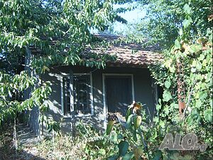 Къща с голям двор в Свобода 1 - storey 40 sq. m. built-up area 4400 sq. m. courtyard | Houses / Villas | Svoboda