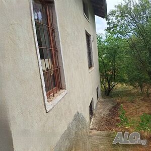 Двуетажна къща в Балканци 2 - storey 45 sq. m. built-up area 3985 sq. m. courtyard | Houses / Villas | Balkantsi