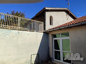 Голяма къща в Методиево 2 - storey 130 sq. m. built-up area 1800 sq. m. courtyard | Houses / Villas | Metodievo