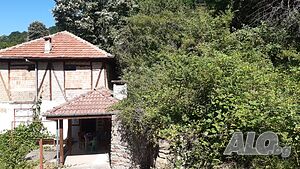 Прекрасен имот в района на Плачковци 2 - storey 114 sq. m. built-up area 1216 sq. m. courtyard | Houses / Villas | Plachkovtsi