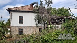 Слънчев имот, с панорама 2 - storey 200 sq. m. built-up area 1200 sq. m. courtyard | Houses / Villas | Karaivantsa