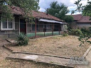 Къща в с. Козаревец 1 - storey 120 sq. m. built-up area 700 sq. m. courtyard | Houses / Villas | Kozarevets