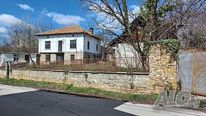 Къща с двор и панорама, с. Караиванца 2 - storey 100 sq. m. built-up area 1200 sq. m. courtyard | Houses / Villas | Karaivantsa