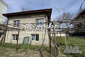Двуетажна къща, гр. Попово - Намалена цена 2 - storey 158 sq. m. built-up area 672 sq. m. courtyard | Houses / Villas | . Popovo