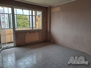 Двустаен апартамент в района на Пети полк 1-Bedroom 57 sq. m. Panel 1980 y. 5 floor Not last | Apartments | 5-th Polk Shumen