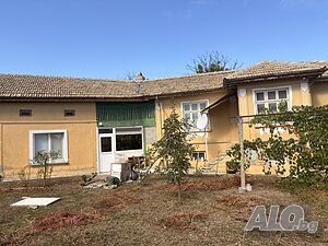 Къща в гр. Велики Преслав кв. Кирково 1 - storey 210 sq. m. built-up area 960 sq. m. courtyard | Houses / Villas | Veliki Preslav