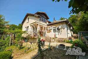 Къща/Вила, Младежко, 110 кв.м., 119000 € 2 - storey 110 sq. m. built-up area 800 sq. m. courtyard | Houses / Villas | Mladezhko