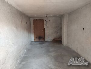 Агенция Адрес продава гараж Garage (private) 21 sq. m. Brick | Garages, Parking spots | супер център Pazardzhik