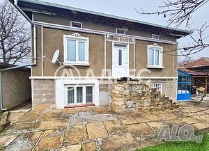 Продава къща в с. Дъскот 697003 2 - storey 130 sq. m. built-up area 4000 sq. m. courtyard | Houses / Villas | Daskot