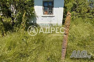 Къща - за основен ремонт в с. Роза, с голямо дворно място 1 - storey 60 sq. m. built-up area 1950 sq. m. courtyard | Houses / Villas | Roza