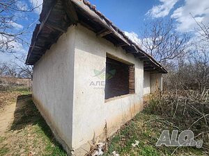 Къща с двор в Мало Конаре 1 - storey 48 sq. m. built-up area 872 sq. m. courtyard | Houses / Villas | Malo Konare