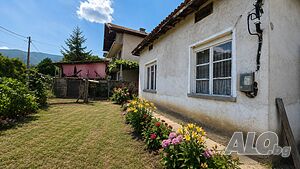 Едноетажна къща с двор в село Паталеница 1 - storey 63 sq. m. built-up area 1023 sq. m. courtyard | Houses / Villas | Patalenitsa
