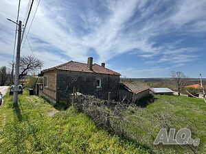 Къща с. Добрина 2 - storey 137 sq. m. built-up area 950 sq. m. courtyard | Houses / Villas | Dobrina