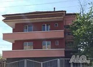 Уникален имот с голям потенциал - масивна жилищна сграда с оборудване и готова инфраструктура 4 - storey or larger 600 sq. m. built-up area 950 sq. m. courtyard | Houses / Villas | Levski