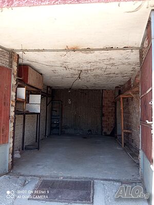 Отдава под наем гараж в гр. Пещера Garage (private) | Garages, Parking places, Parking spots | Център Peshtera