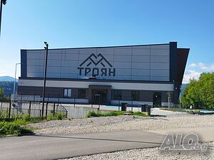 Продавам къща в гр. Троян 2 - storey 150 sq. m. built-up area 100 sq. m. courtyard | Houses / Villas | Troyan
