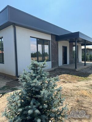 Скутаре - едноетажна къща с А16 1 - storey 144 sq. m. built-up area 525 sq. m. courtyard | Houses / Villas | Skutare