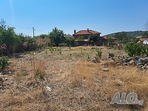 Празно Дворно Място с УПИ Sale 720 sq. m. Regulated (RLE) Without electricity Without water | Land for development, Investment projects | с.П.Пъдарево кв.33 Polsko Padarevo