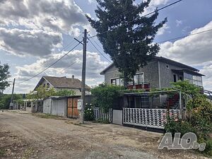 Двуетажна вила с голям двор 2 - storey 86 sq. m. built-up area 1200 sq. m. courtyard | Houses / Villas | Primortsi