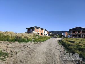 Продавам парцел в регулацията на с. Белащица Sale 882 sq. m. Regulated (RLE) Without electricity Without water | Land for development, Investment projects | местност Бозалъка Belashtitsa
