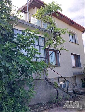 Имот- къща, парцел, Павел баня, Стара Загора 3 - storey 300 sq. m. built-up area 900 sq. m. courtyard | Houses / Villas | Център Pavel banya