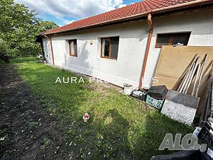 Самостоятелна къща в гр. Разград 1 - storey 100 sq. m. built-up area 300 sq. m. courtyard | Houses / Villas | Zhitnitsa Razgrad