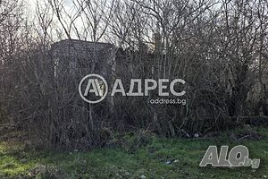 Стара тухлена къща в село Гурково, общ. Балчик 1 - storey 74 sq. m. built-up area 2316 sq. m. courtyard | Houses / Villas | Gurkovo