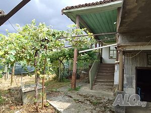 Къща с дворно място в с. Козаревец за продажба! 2 - storey 90 sq. m. built-up area 900 sq. m. courtyard | Houses / Villas | Kozarevets