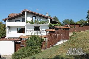 Продажба Къща гр. Велико Търново - с. Пушево 1000m² 3 - storey 675 sq. m. built-up area 1000 sq. m. courtyard | Houses / Villas | Pushevo