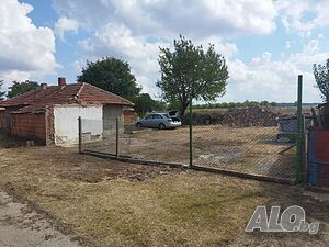Продава се 1 - storey 65 sq. m. built-up area 1 sq. m. courtyard | Houses / Villas | Исперих Yonkovo