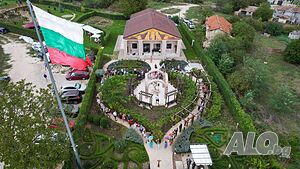 Имение, къща с. Неофит Рилски 2 - storey 532 sq. m. built-up area 4500 sq. m. courtyard | Houses / Villas | Neofit Rilski
