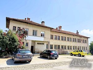 Жилищна сграда за продажба в Банско 2 - storey 1080 sq. m. built-up area 879 sq. m. courtyard | Houses / Villas | Център Bansko
