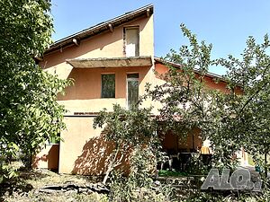 Къща за продажба с. Ветринци 2 - storey 200 sq. m. built-up area 1300 sq. m. courtyard | Houses / Villas | Vetrintsi