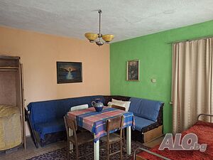 Продава къща с двор с. Сладък кладенец 2 - storey 100 sq. m. built-up area 1100 sq. m. courtyard | Houses / Villas | Център Sladak kladenets