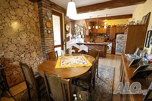 Етаж от къща в гр. Ботевград House Floor 185 sq. m. built-up area | Houses / Villas | Botevgrad