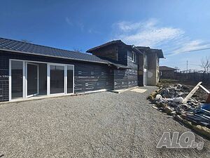 къща в Брестовица 2 - storey 100 sq. m. built-up area 1000 sq. m. courtyard | Houses / Villas | Brestovitsa