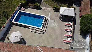къща в Страхилово с басейн 1 - storey 100 sq. m. built-up area 1600 sq. m. courtyard | Houses / Villas | Strahilovo