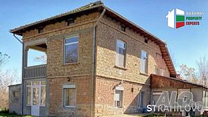 къща в Страхилово 2 - storey 80 sq. m. built-up area 1000 sq. m. courtyard | Houses / Villas | Strahilovo