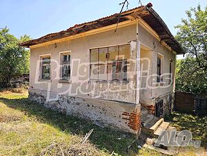 Едноетажна къща с двор и лятна кухня близо до язовир Искър 1 - storey 110 sq. m. built-up area | Houses / Villas | Venkovets