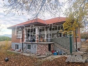 Реновирана къща с двор близо до Първомай 1 - storey 78 sq. m. built-up area | Houses / Villas | Dalbok izvor
