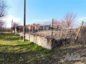 Две къщи за ремонт на 18 км от Стара Загора 2 - storey 150 sq. m. built-up area | Houses / Villas | Yazdach