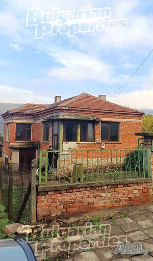 Двуетажна къща с подобрения в с. Климаш 2 - storey 68 sq. m. built-up area | Houses / Villas | Klimash
