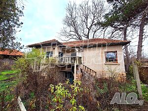 Къща с потенциал и започнат ремонт в село близо до Стражица 1 - storey 80 sq. m. built-up area | Houses / Villas | Sushitsa