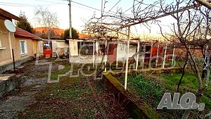 Едноетажна къща с голям двор на 10 км от Стара Загора - с. Кирилово 1 - storey 100 sq. m. built-up area | Houses / Villas | Kirilovo