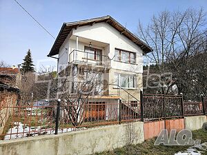 Просторна къща с двор и удобен достъп до София 2 - storey 138 sq. m. built-up area | Houses / Villas | Yarlovo