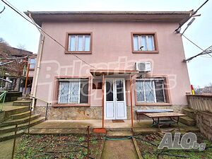 Двуетажна каменна къща в центъра на Свищов 2 - storey 180 sq. m. built-up area | Houses / Villas | Svishtov