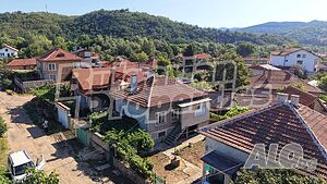 Двуетажна къща с двор, гараж и работилница в гр. Костенец 2 - storey 138 sq. m. built-up area | Houses / Villas | Kostenets