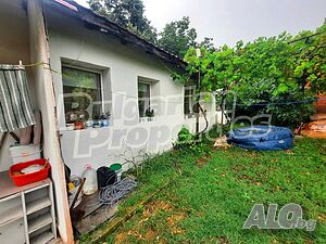 Реновирана едноетажна къща с голям двор в село Драчево 1 - storey 70 sq. m. built-up area | Houses / Villas | Drachevo