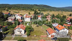 УПИ с бунар и отлична локация до OKOL Lake Park - Горни Окол Sale 512 sq. m. Regulated (RLE) | Land for development, Investment projects | Gorni Okol