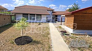 Реновирана къща с двор и гараж на 500 м от комплекс Старосел 2 - storey 102 sq. m. built-up area | Houses / Villas | Starosel